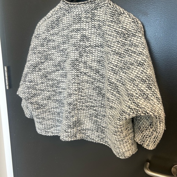 Classiques Entier XS Wool very oversized blazer in good condition- fits M - Picture 6 of 13